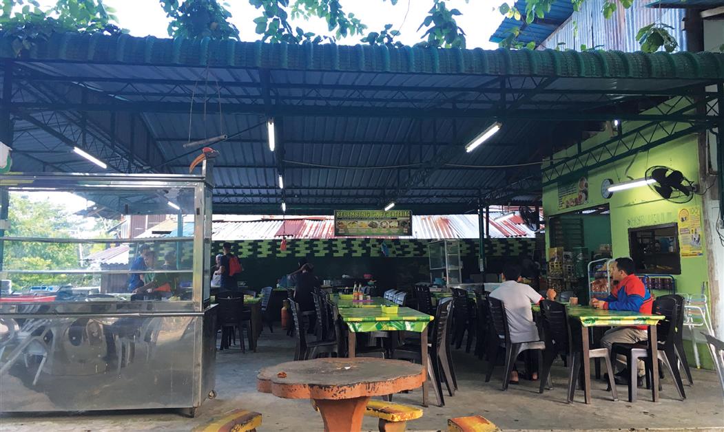 The Warung – A Pit Stop for Refreshment and Some Culture